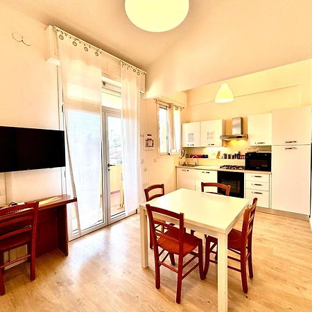 Villa Poetto Beach By Home And Experience , Cagliari, Poetto 外观 照片